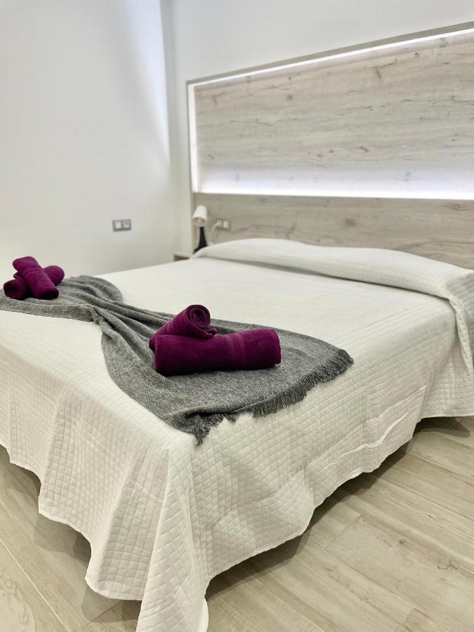 Island Suites Arona  Exterior foto