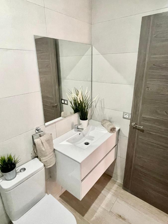 Island Suites Arona  Exterior foto